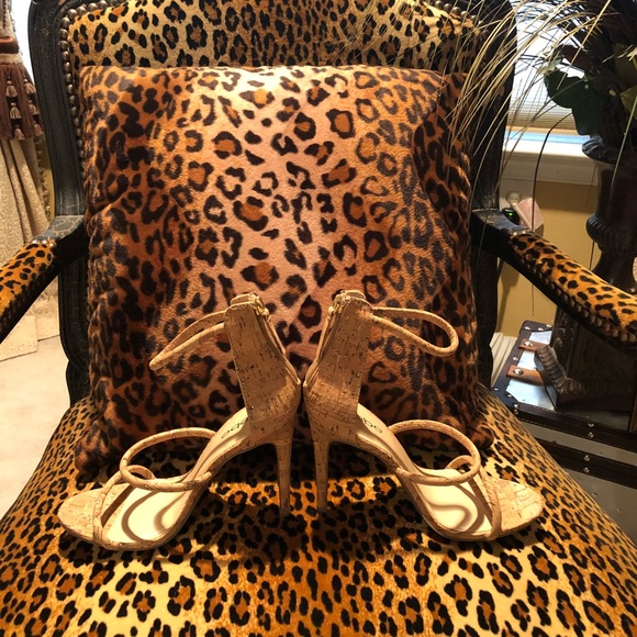 NWOT Bebe Stilettos - Picture 3 of 6